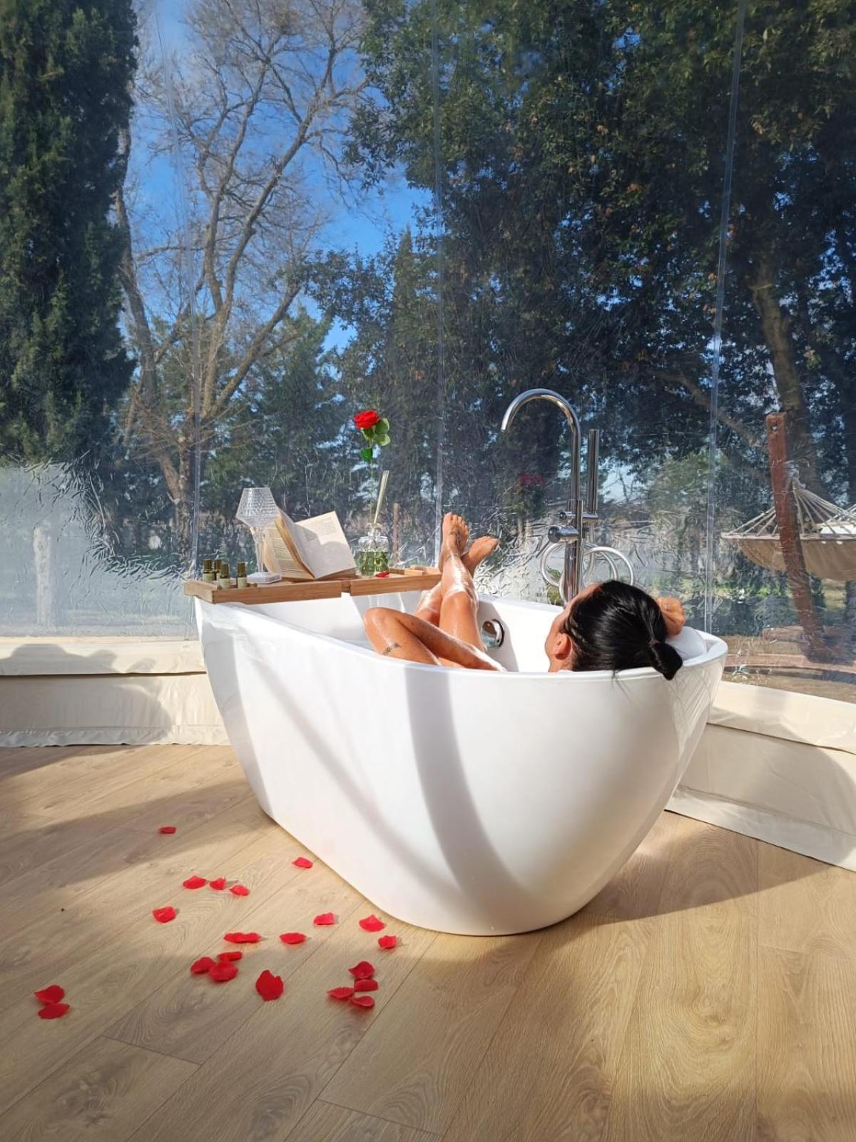 Bubble Room Puglia Villa Bautier Bubblenights Чериньола Екстериор снимка